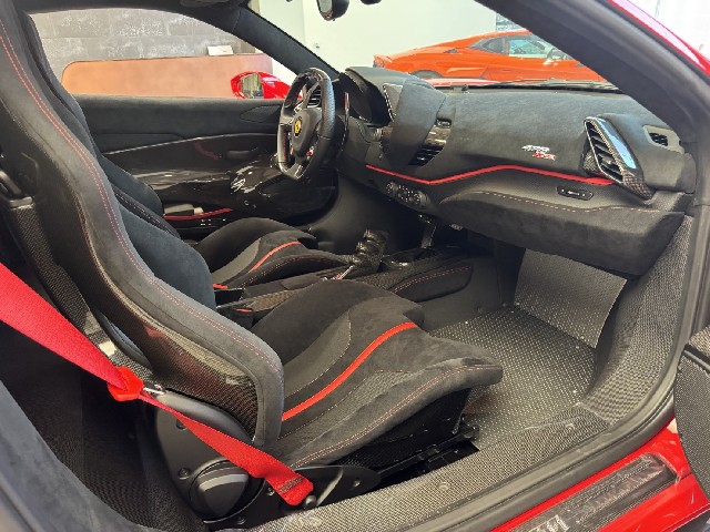 FERRARI 488 PISTA 2019 Image 33