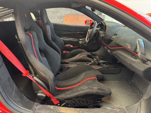 FERRARI 488 PISTA 2019 Image 34