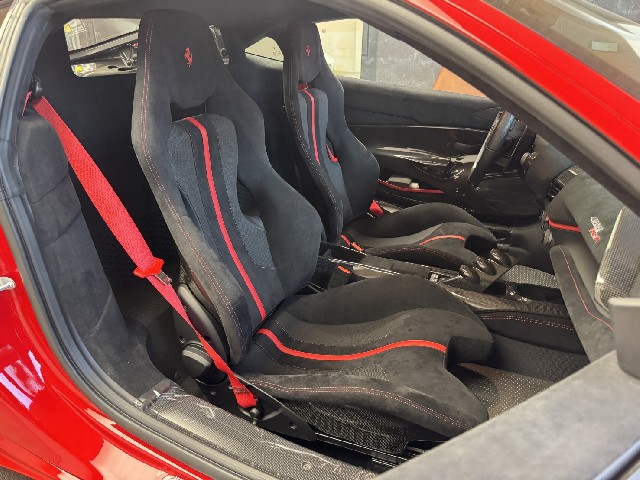 FERRARI 488 PISTA 2019 Image 35