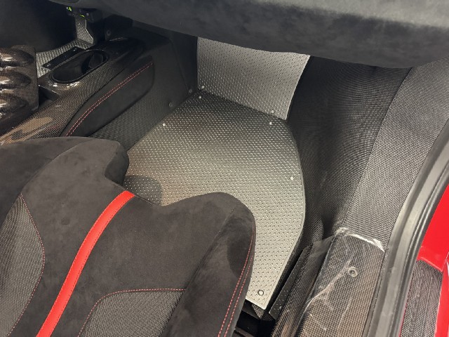 FERRARI 488 PISTA 2019 Image 38