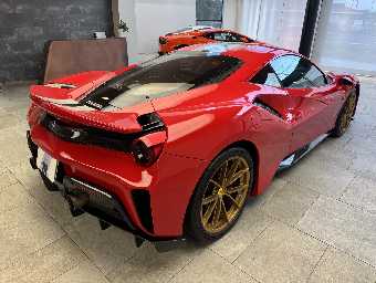 FERRARI 488 PISTA 2019 Image 5