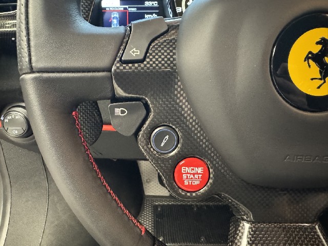 FERRARI 488 PISTA 2019 Image 44