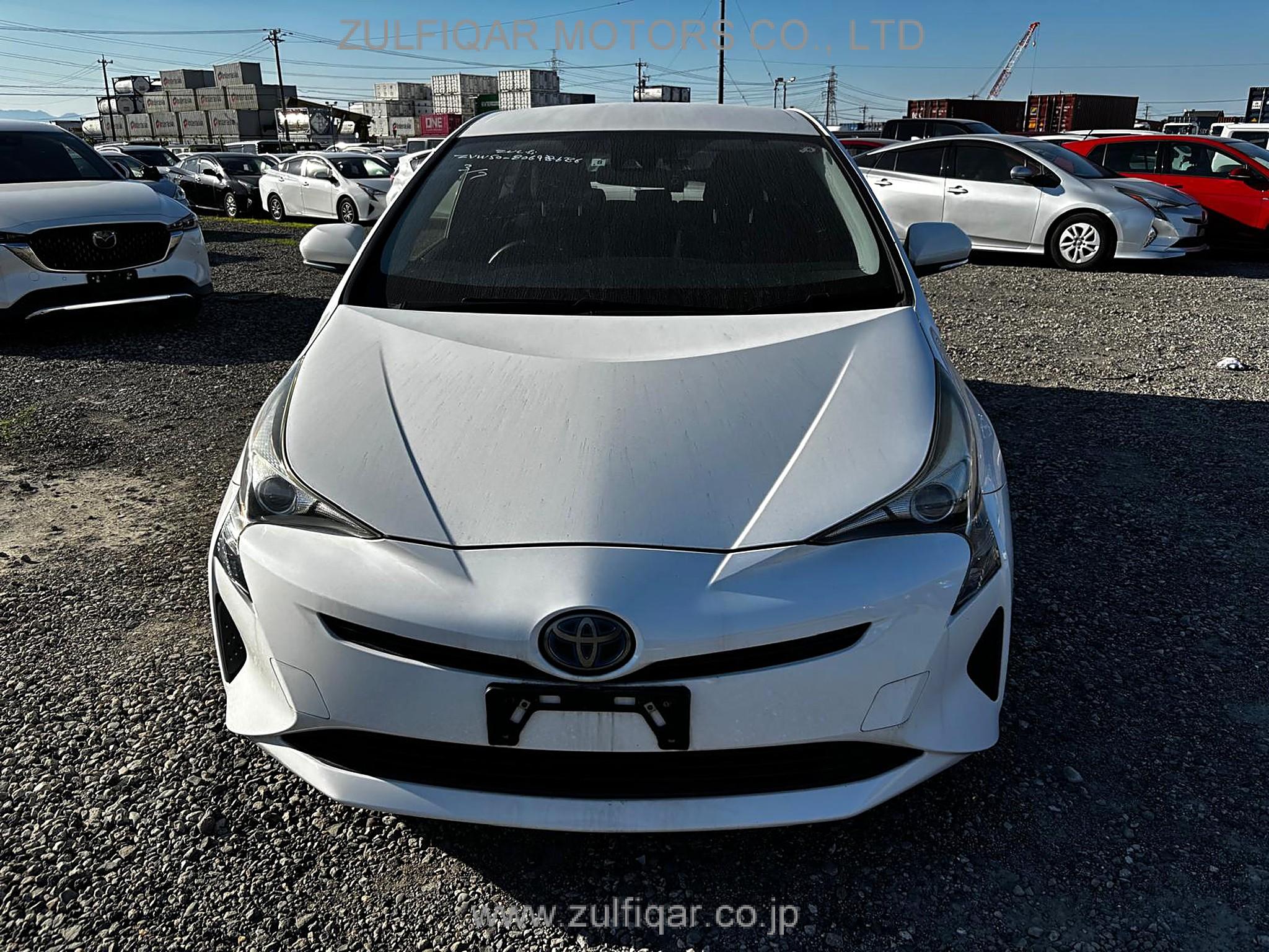 TOYOTA PRIUS 2017 Image 5