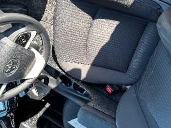 TOYOTA PRIUS 2017 Image 8