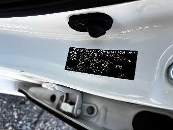 TOYOTA PRIUS 2017 Image 10