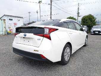 TOYOTA PRIUS 2019 Image 2