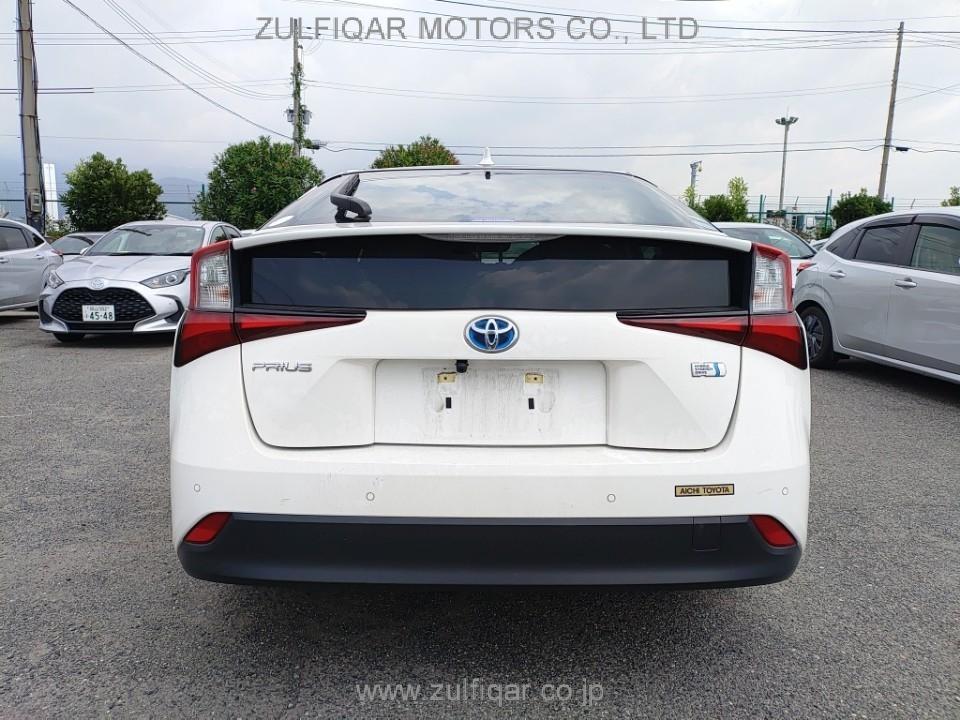 TOYOTA PRIUS 2019 Image 3