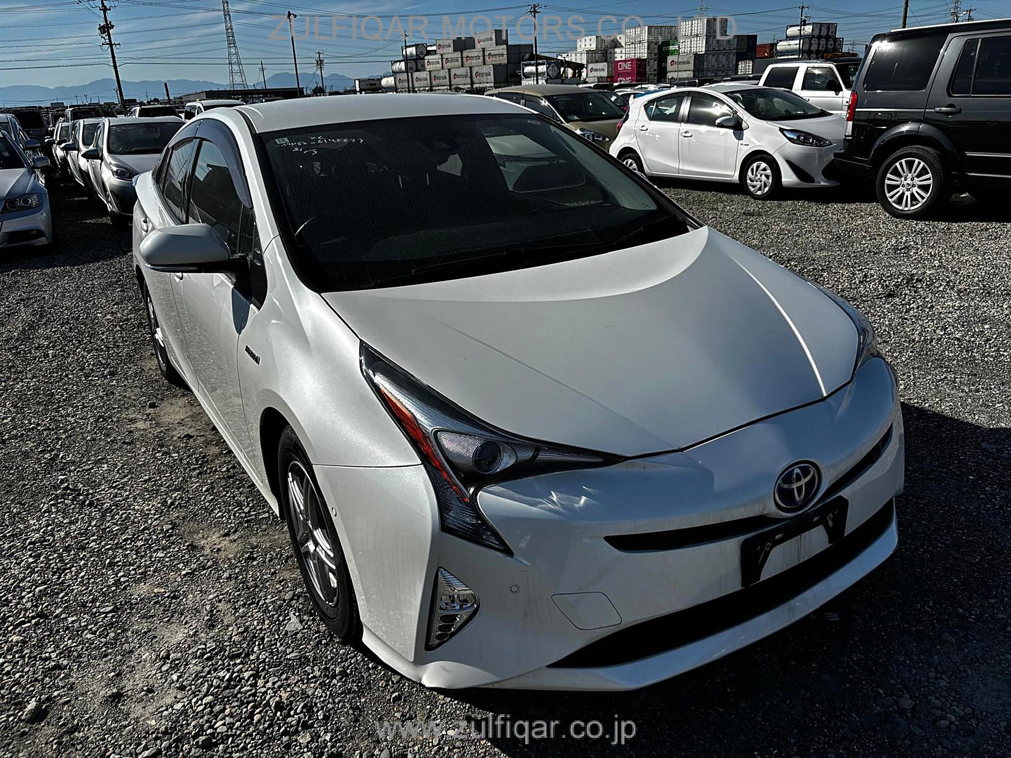 TOYOTA PRIUS 2018 Image 1