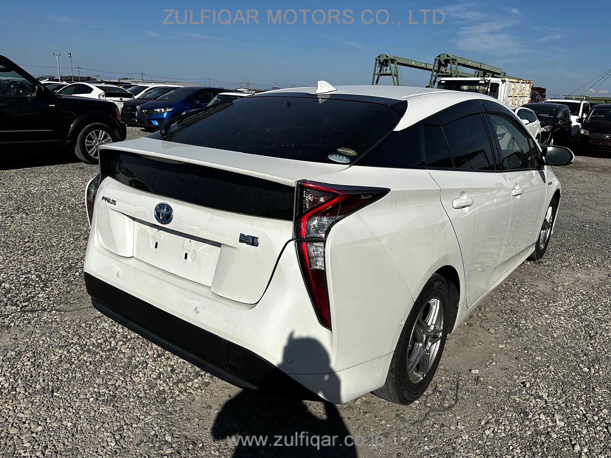 TOYOTA PRIUS 2018 Image 3