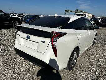 TOYOTA PRIUS 2018 Image 3