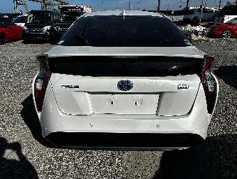 TOYOTA PRIUS 2018 Image 6