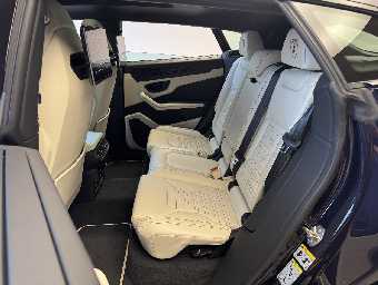 LAMBORGHINI URUS 2025 Image 14
