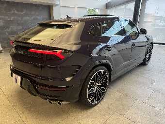 LAMBORGHINI URUS 2025 Image 5