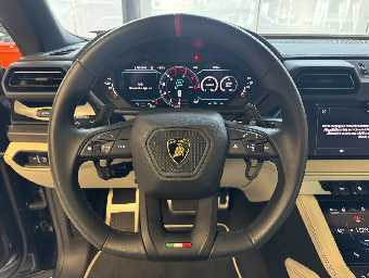 LAMBORGHINI URUS 2025 Image 41