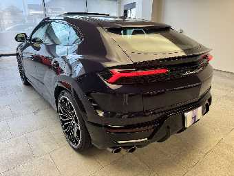 LAMBORGHINI URUS 2025 Image 7