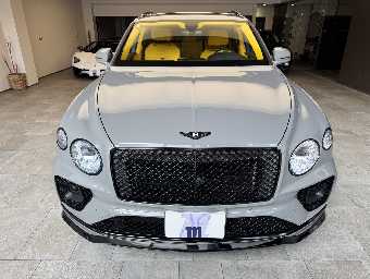 BENTLEY BENTAYGA 2023 Image 2