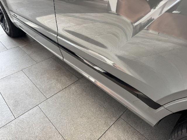 BENTLEY BENTAYGA 2023 Image 20