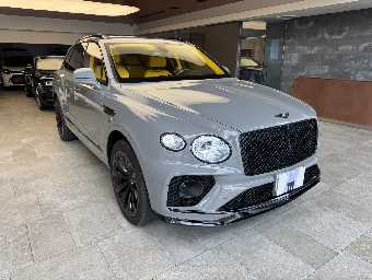 BENTLEY BENTAYGA 2023 Image 3