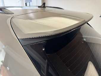 BENTLEY BENTAYGA 2023 Image 14