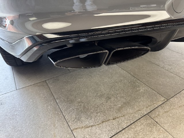 BENTLEY BENTAYGA 2023 Image 23