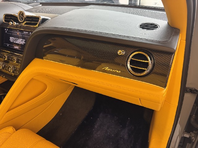BENTLEY BENTAYGA 2023 Image 48
