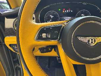 BENTLEY BENTAYGA 2023 Image 45
