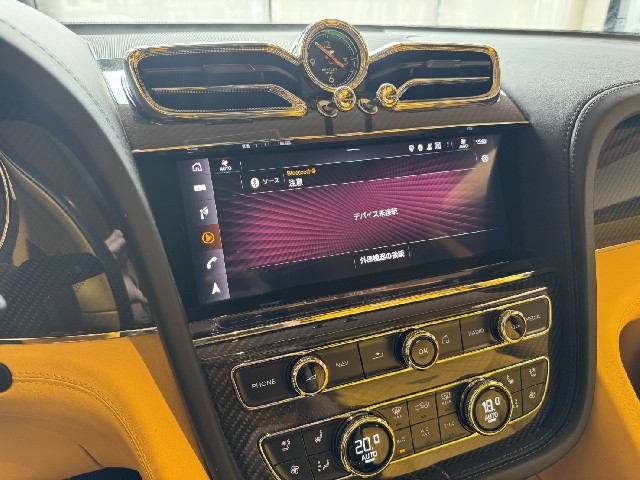 BENTLEY BENTAYGA 2023 Image 58