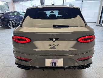 BENTLEY BENTAYGA 2023 Image 6