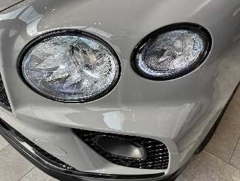 BENTLEY BENTAYGA 2023 Image 8