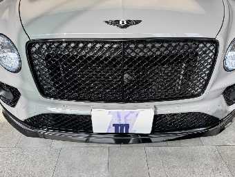 BENTLEY BENTAYGA 2023 Image 9