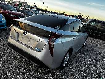 TOYOTA PRIUS 2017 Image 3