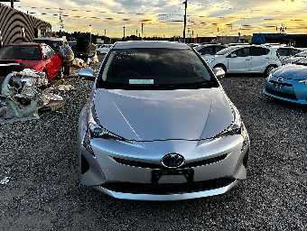 TOYOTA PRIUS 2017 Image 4
