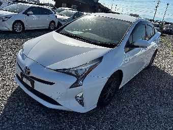 TOYOTA PRIUS 2018 Image 2