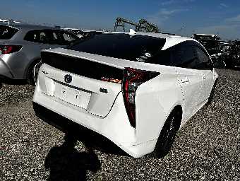 TOYOTA PRIUS 2018 Image 3