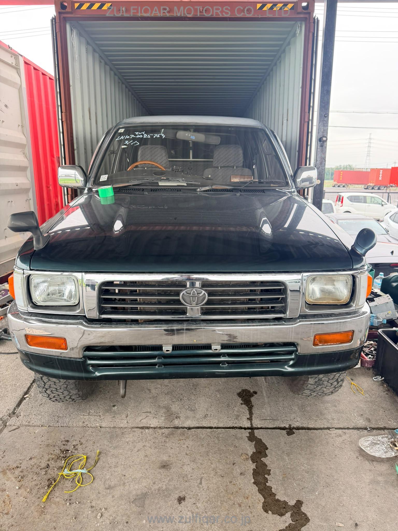 TOYOTA HILUX PICKUP 1996 Image 4