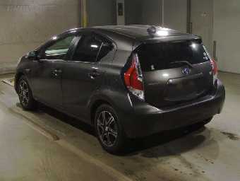 TOYOTA AQUA 2016 Image 4
