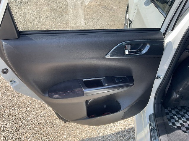 SUBARU IMPREZA 2012 Image 28