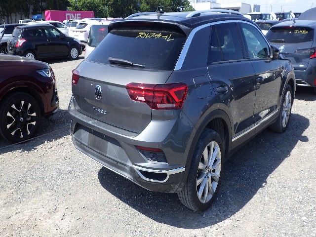 VOLKSWAGEN T-ROC 2021 Image 38