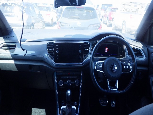 VOLKSWAGEN T-ROC 2021 Image 40