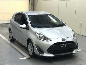 TOYOTA AQUA 2019 Image 2