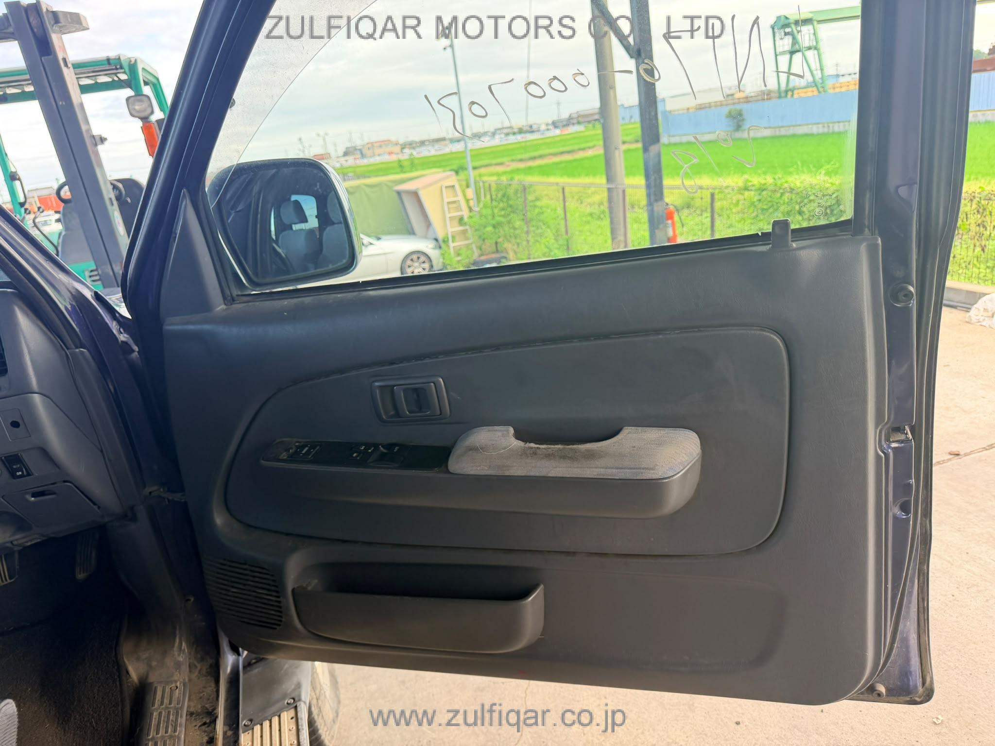 TOYOTA HILUX SPORTS PICK UP 1998 Image 7