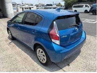 TOYOTA AQUA 2016 Image 4