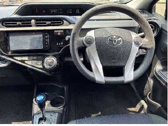 TOYOTA AQUA 2016 Image 6