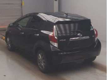 TOYOTA AQUA 2017 Image 4