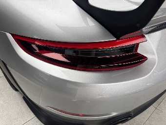 PORSCHE 911 2019 Image 16