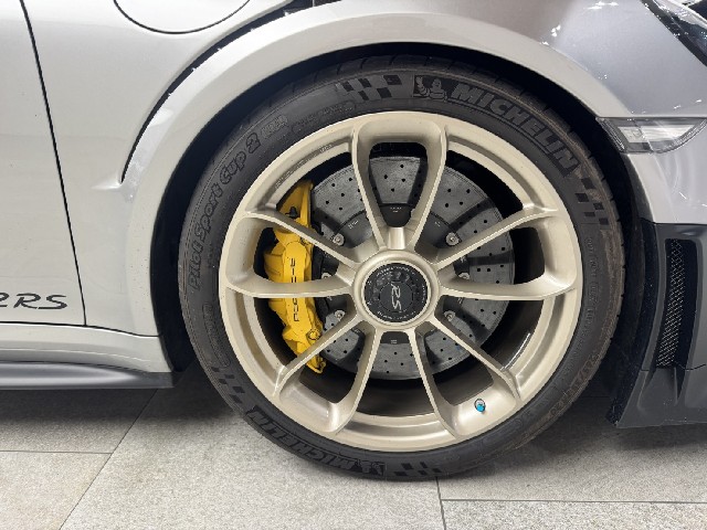 PORSCHE 911 2019 Image 30