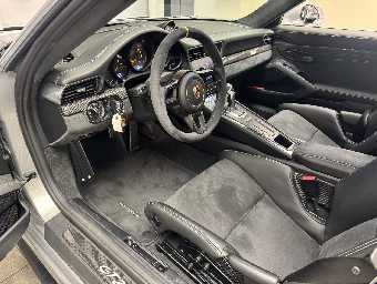 PORSCHE 911 2019 Image 26