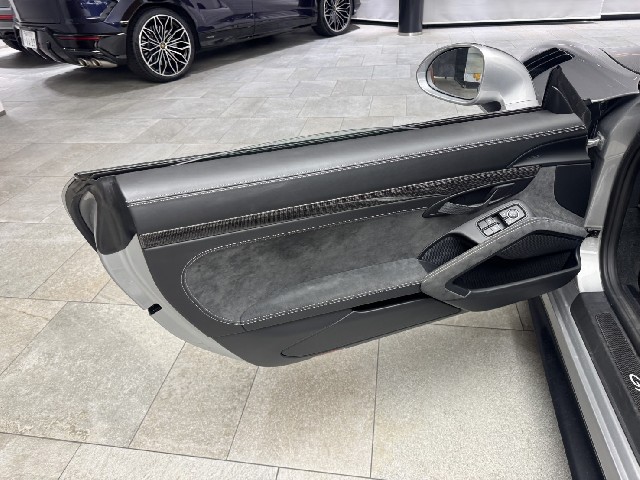 PORSCHE 911 2019 Image 35