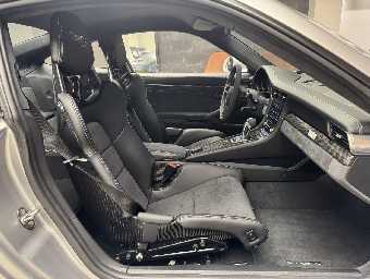 PORSCHE 911 2019 Image 31
