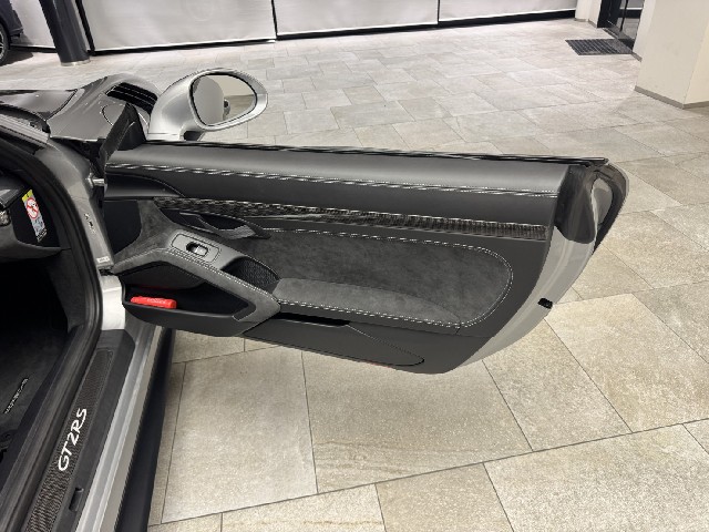 PORSCHE 911 2019 Image 39
